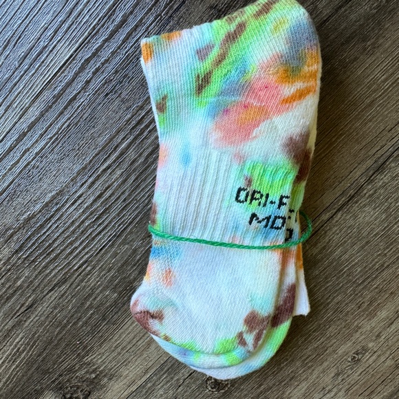 But did you dye, tie dye Nike socks - Picture 3 of 4